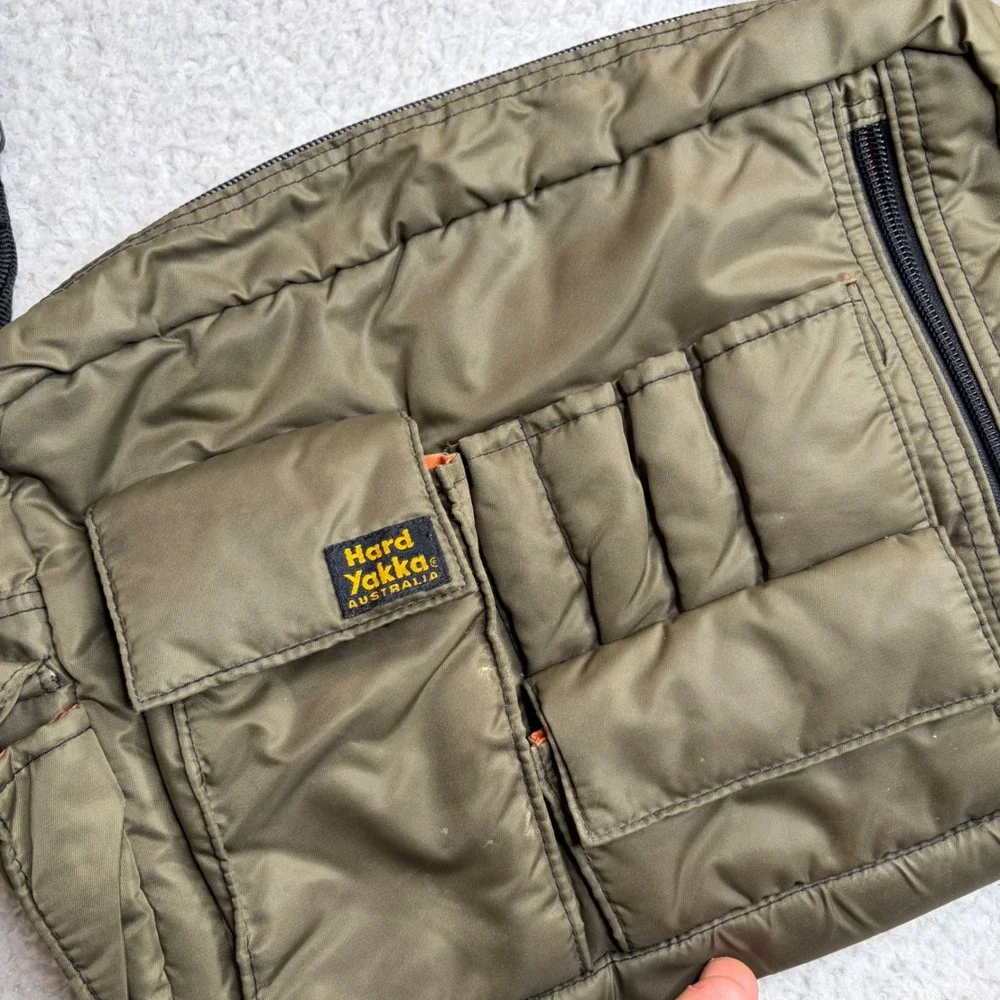 Hard Yakka Australia Paratrooper Messenger Bag Olive Green Quilted Y2K Utility